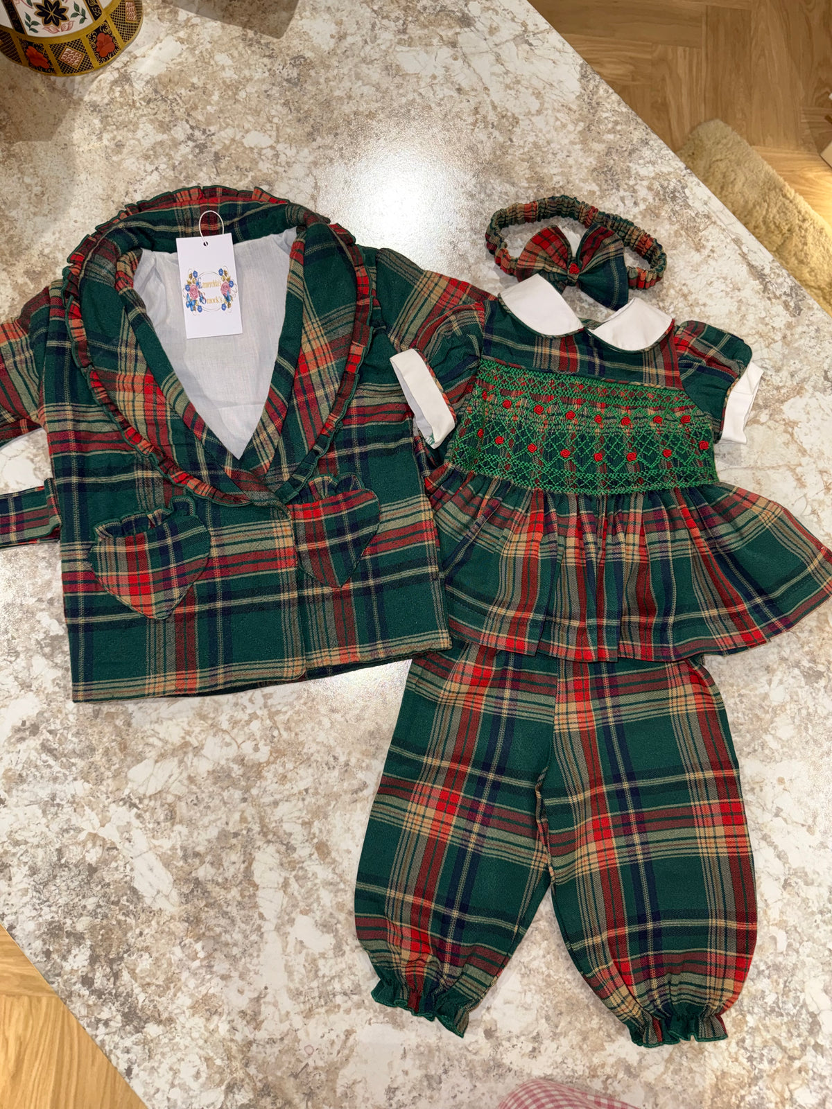 Girls’ Green Tartan Quilted Pyjama Set 💚🎄