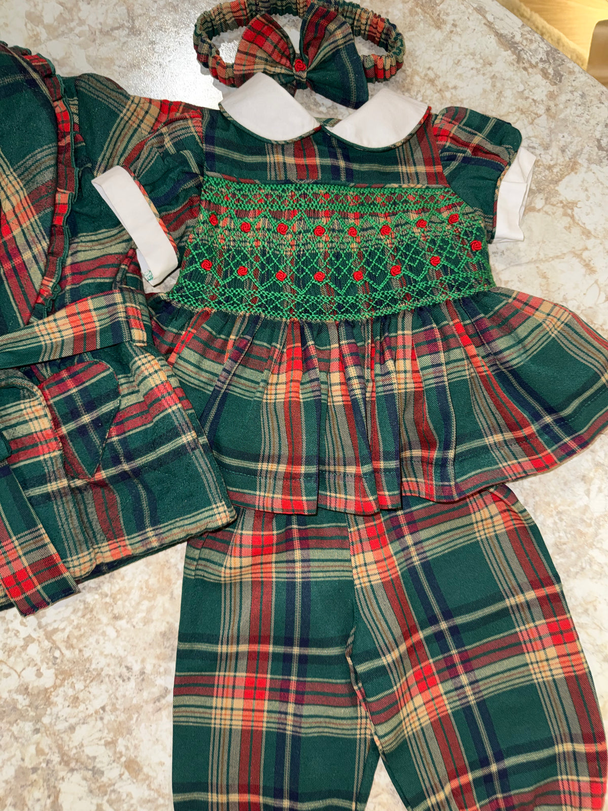 Girls’ Green Tartan Quilted Pyjama Set 💚🎄