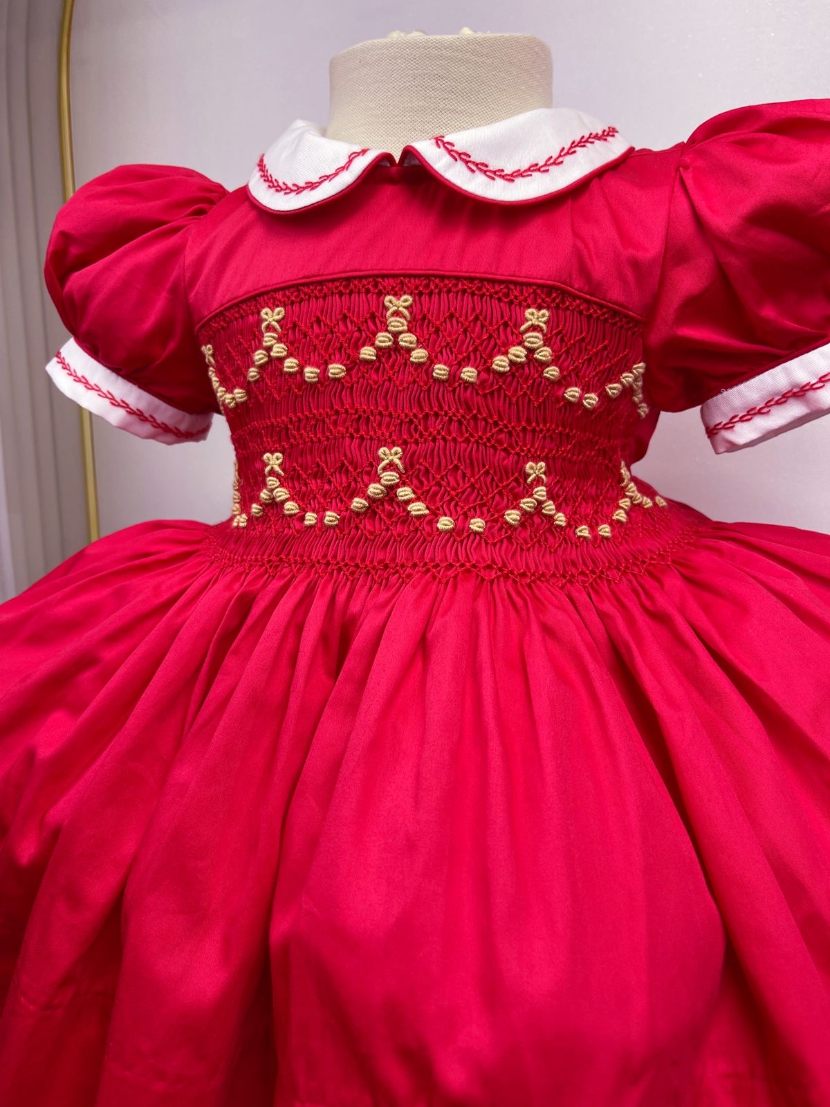 Girls’ Red & Tan Smocked Dress ❤️🤎✨